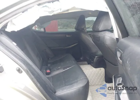 2019 Lexus Is 300 z USA, uszkodzony, nr VIN JTHBA1D2XK5085294